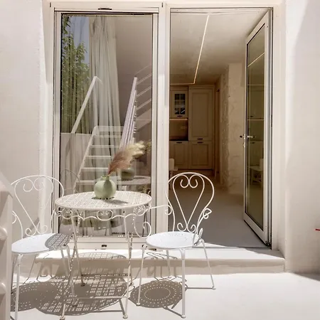 Apartment White Syros *