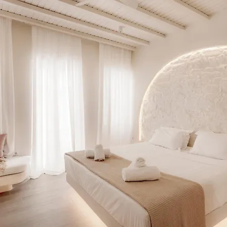 White Syros Apartment *