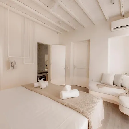 Apartment White Syros