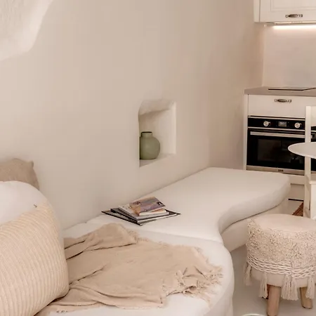 White Syros