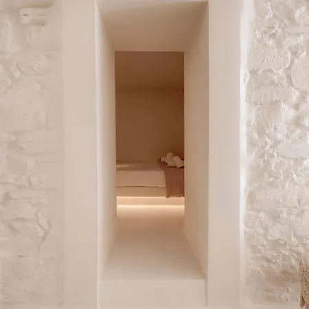 White Syros *