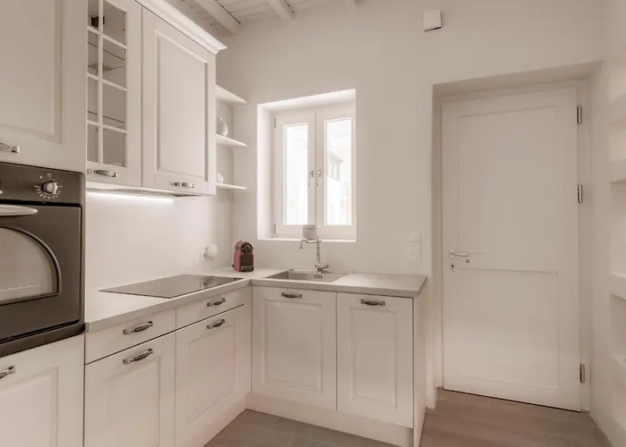 White Syros Lejlighed