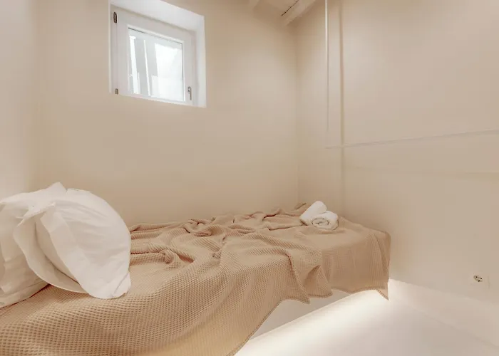 White Syros * Ermoupoli